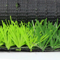 Tapis d&#39;herbe de gazon synthétique de terrain de football bon marché extérieur pour le terrain de jeu